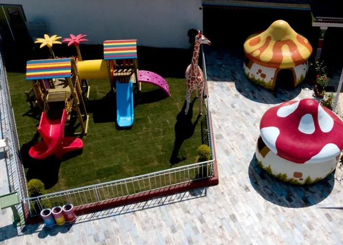 Side Win & 호텔 3*