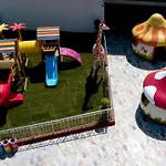 Side Win & Hotel 3*