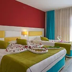 Side Win & Hotel