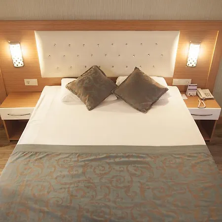 מלון Side Win & 3*